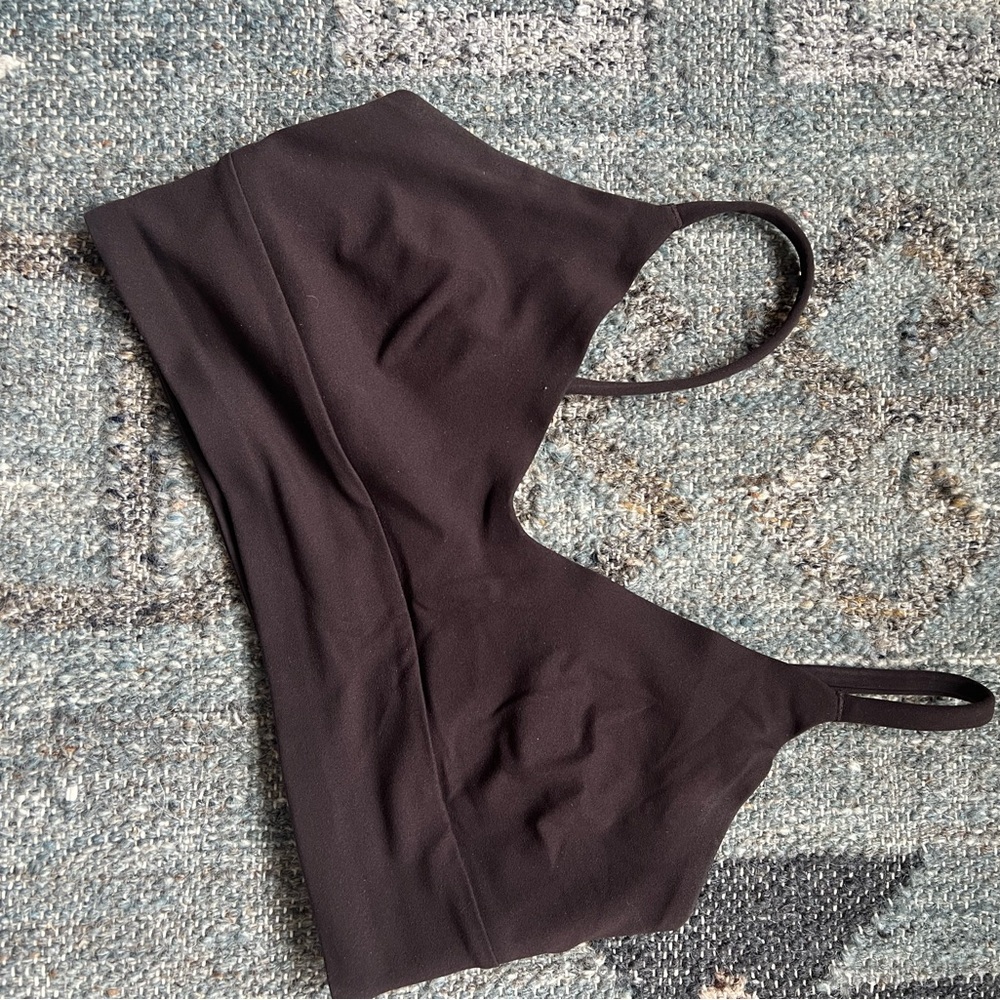 Lululemon Focuser scoop neck bra